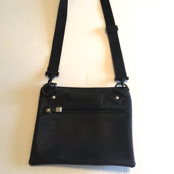 Urban Oxide Bags Urban Oxide Black Crossbodybelt Bag Poshmark